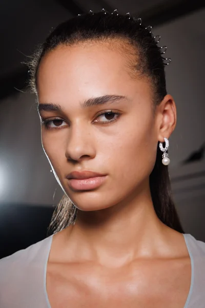 Look 13